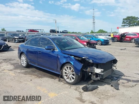 ✅ 2016 Audi A4 Premium • VIN: WAUBFAFL3GN018047 • Lot: 42336002. Wystawiony na IAAI z przebiegiem 145 896 mil. Bezpłatny archiwum sprzedaży aukcyjnych z USA i szczegółowy raport historii pojazdu na DreamBid. Zdjęcie 1.