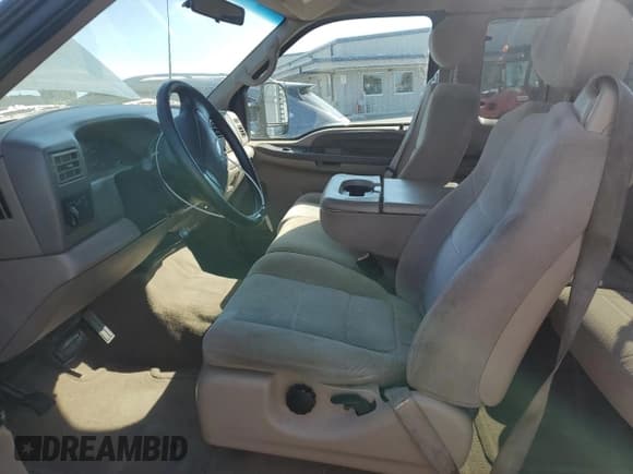 ✅ 2002 Ford F-250 XL • VIN: 1FTNX21S12ED55875 • Лот: 81812345. Опубликован ранее на Copart с пробегом 138 320 миль. Бесплатный доступ к архиву аукционных продаж из США и подробный отчёт об истории автомобиля на DreamBid. Изображение 7.