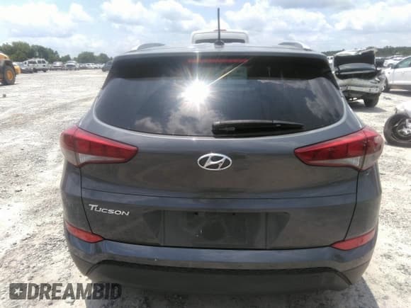 ✅ 2016 Hyundai Tucson SE • VIN: KM8J33A42GU166100 • Лот: 36930847. Опубликован ранее на IAAI с пробегом 81 978 миль. Бесплатный доступ к архиву аукционных продаж из США и подробный отчёт об истории автомобиля на DreamBid. Изображение 16.