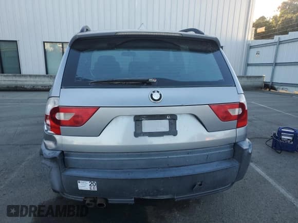 ✅ 2004 BMW X3 2.5i • VIN: WBXPA73424WA77948 • Lot: 91300315. Wystawiony na Copart z przebiegiem 166 695 mil. Bezpłatny archiwum sprzedaży aukcyjnych z USA i szczegółowy raport historii pojazdu na DreamBid. Zdjęcie 6.