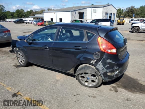 ✅ 2012 Ford Fiesta SES • VIN: 3FADP4FJ4CM158160 • Lot: 90535195. Wystawiony na Copart z przebiegiem 239 321 mil. Bezpłatny archiwum sprzedaży aukcyjnych z USA i szczegółowy raport historii pojazdu na DreamBid. Zdjęcie 2.