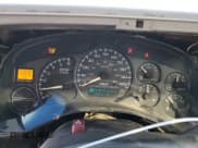 ✅ 2002 Chevrolet Suburban LT • VIN: 1GNFK16T52J325761 • Лот: 60925735. Опубликован ранее на Copart с пробегом 262 513 миль. Бесплатный доступ к архиву аукционных продаж из США и подробный отчёт об истории автомобиля на DreamBid. Изображение 9.