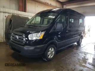 ✅ 2019 Ford Transit Passenger XL • VIN: 1FBAX2CG8KKA76713 • Lot: 70466474. Wystawiony na Copart z przebiegiem 128 724 mil. Bezpłatny archiwum sprzedaży aukcyjnych z USA i szczegółowy raport historii pojazdu na DreamBid. Zdjęcie 1.