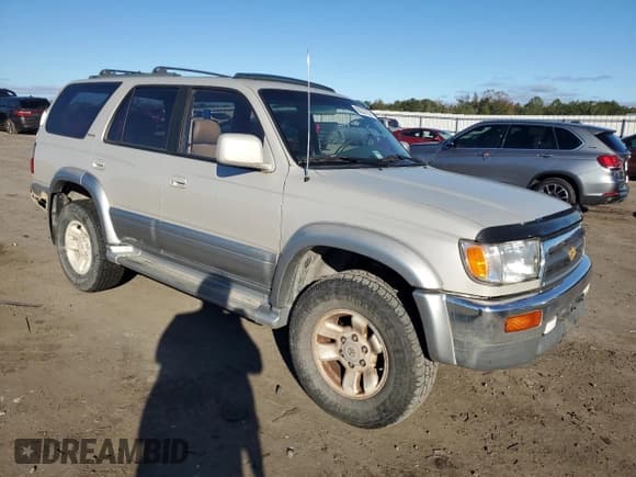 ✅ 1998 Toyota 4Runner Limited • VIN: JT3HN87R8W0174533 • Lot: 86237375. Listed on Copart with 315,681 mi. Free auction sales archive from the USA and detailed vehicle history report at DreamBid. Image 4.