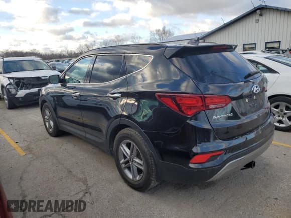 ✅ 2017 Hyundai Santa Fe 2.4L • VIN: 5XYZUDLB7HG462562 • Лот: 80910303. Опубликован ранее на Copart с пробегом Не указан. Бесплатный доступ к архиву аукционных продаж из США и подробный отчёт об истории автомобиля на DreamBid. Изображение 2.