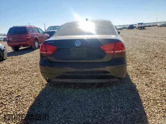 ✅ 2012 Volkswagen Passat SE • VIN: 1VWBP7A30CC102145 • Лот: 91202695. Опубликован ранее на Copart с пробегом 180 885 миль. Бесплатный доступ к архиву аукционных продаж из США и подробный отчёт об истории автомобиля на DreamBid. Изображение 6.