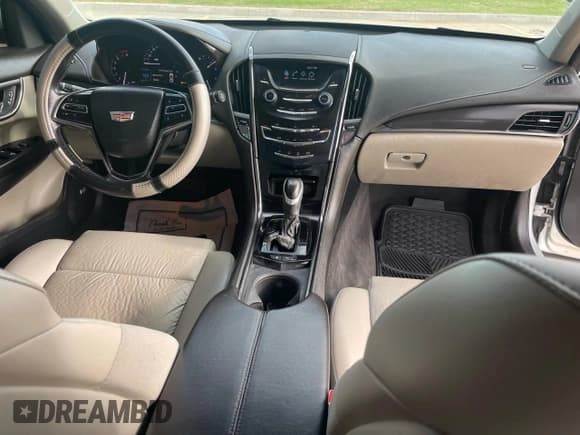 ✅ 2015 Cadillac ATS Standard RWD • VIN: 1G6AA5RA1F0109380 • Лот: 85012675. Опубликован ранее на Copart с пробегом 137 167 миль. Бесплатный доступ к архиву аукционных продаж из США и подробный отчёт об истории автомобиля на DreamBid. Изображение 9.