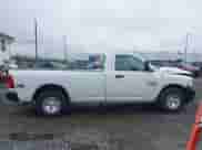 2022 Ram 1500 Tradesman с VIN 3C6JR6DG2NG300895, выставлен на аукционе IAAI как лот 42714275 с пробегом 57 831 миль миль и . История ставок и продаж доступна на DreamBid. Изображение 13.