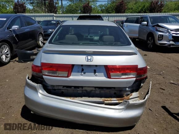 2004 Honda Accord LX z VIN 1HGCM55354A081449, wystawiony jako Copart lot #61083365 z przebiegiem 217 018 mil mil oraz Nie do naprawy • Non repairable. Historia ofert i sprzedaży dostępna na DreamBid. Obrazek 6.