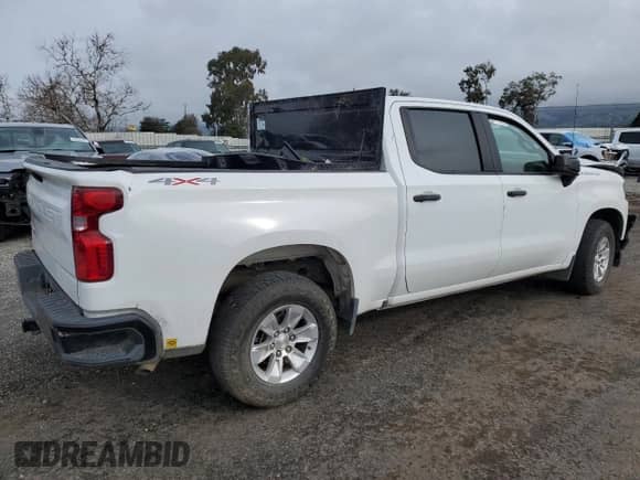 2019 Chevrolet Silverado 1500 Work Truck z VIN 1GCUYAEF3KZ370340, wystawiony jako Copart lot #84291884 z przebiegiem 90 905 mil mil oraz Szkoda całkowita • Salvage title. Historia ofert i sprzedaży dostępna na DreamBid. Obrazek 3.