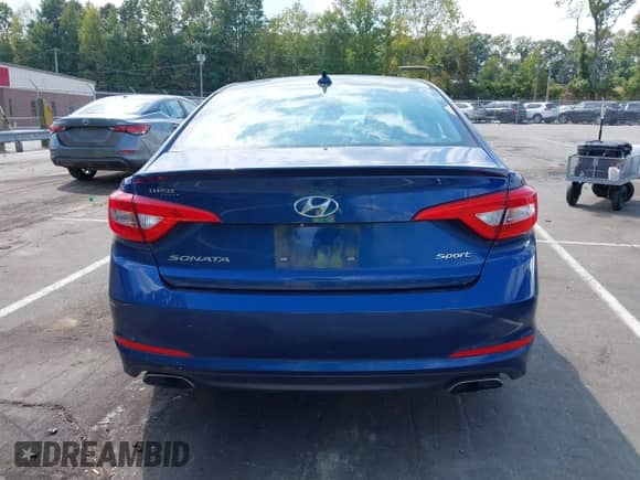 2017 Hyundai Sonata Limited с VIN 5NPE34AF4HH556852, выставлен на аукционе IAAI как лот 43146322 с пробегом 92 007 миль миль и . История ставок и продаж доступна на DreamBid. Изображение 16.
