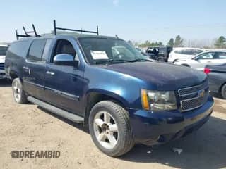 2008 Chevrolet Suburban 3LT z VIN 1GNFK16328J113022, wystawiony jako IAAI lot #41769498 z przebiegiem 160 487 mil mil oraz . Historia ofert i sprzedaży dostępna na DreamBid. Obrazek 1.
