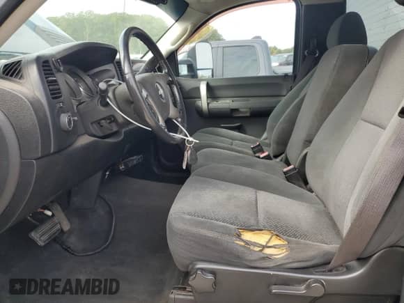 2008 Chevrolet Silverado 3500 с VIN 1GCHK34658E164632, выставлен на аукционе Copart как лот 80361445 с пробегом 202 835 миль миль и Списание • Salvage title. История ставок и продаж доступна на DreamBid. Изображение 7.