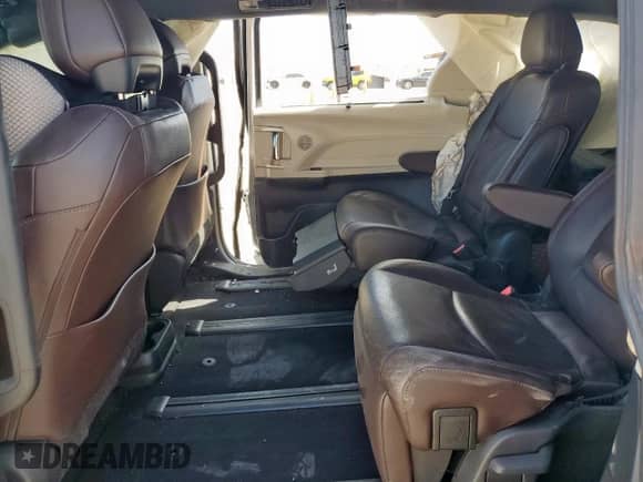 2022 Toyota Sienna Platinum с VIN 5TDERKEC4NS092955, выставлен на аукционе Copart как лот 65830435 с пробегом 222 099 миль миль и Списание • Salvage title. История ставок и продаж доступна на DreamBid. Изображение 11.