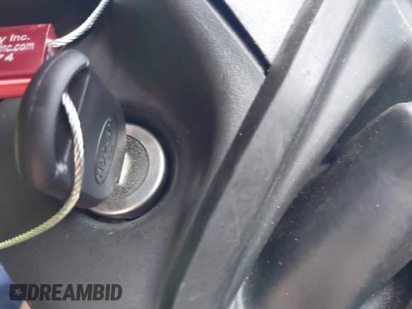 2013 Ford F-250 XL z VIN 1FT7X2A66DEB77864, wystawiony jako IAAI lot #41464637 z przebiegiem 289 428 mil mil oraz . Historia ofert i sprzedaży dostępna na DreamBid. Obrazek 11.