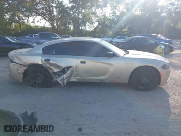 2019 Dodge Charger Police с VIN 2C3CDXKT8KH611835, выставлен на аукционе IAAI как лот 43038007 с пробегом 128 911 миль миль и . История ставок и продаж доступна на DreamBid. Изображение 14.