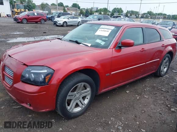 2006 Dodge Magnum z VIN 2D4FV47V36H436854, wystawiony jako IAAI lot #42608846 z przebiegiem 192 552 mil mil oraz . Historia ofert i sprzedaży dostępna na DreamBid. Obrazek 2.