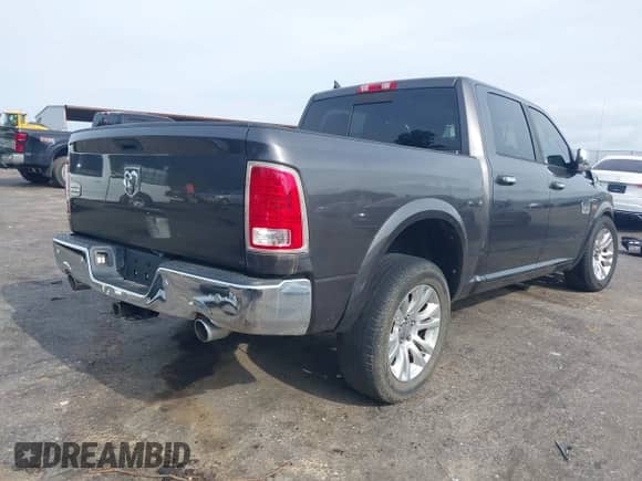 2014 Ram 1500 Longhorn z VIN 1C6RR6PT9ES339732, wystawiony jako IAAI lot #42325192 z przebiegiem Nie podano mil oraz . Historia ofert i sprzedaży dostępna na DreamBid. Obrazek 4.