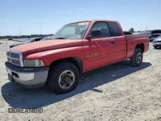 2001 Dodge 1500 with VIN 3B7HC13Y81M553382, listed as a Copart auction lot 59171165 with 129,737 mi miles and Non repairable. Bid and sale history available at DreamBid. Image 1.