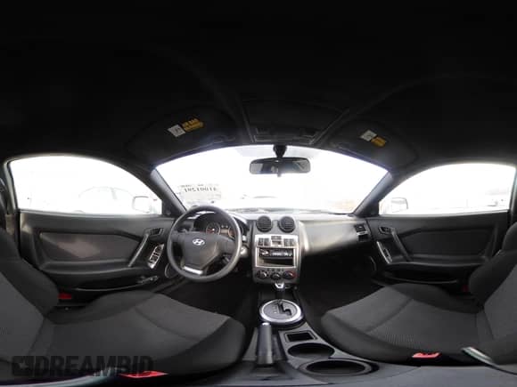 2004 Hyundai Tiburon GS с VIN KMHHM65D24U135433, выставлен на аукционе IAAI как лот 41001291 с пробегом Не указан миль и . История ставок и продаж доступна на DreamBid. Изображение 18.
