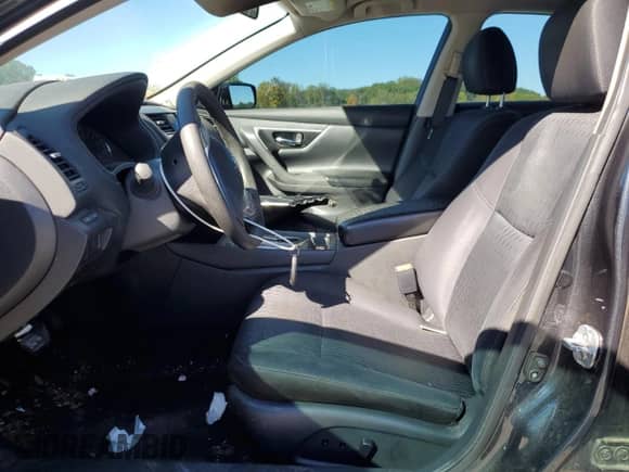 2016 Nissan Altima S с VIN 1N4AL3AP5GN360795, выставлен на аукционе Copart как лот 85821865 с пробегом 214 434 миль миль и Чистый • Clean title. История ставок и продаж доступна на DreamBid. Изображение 7.