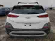2023 Hyundai Kona SEL z VIN KM8K3CAB6PU978714, wystawiony jako Copart lot #70578915 z przebiegiem 74 337 mil mil oraz Szkoda całkowita • Salvage title. Historia ofert i sprzedaży dostępna na DreamBid. Obrazek 6.