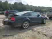 2006 Ford Mustang GT Deluxe z VIN 1ZVHT82H865148692, wystawiony jako Copart lot #67680825 z przebiegiem 227 694 mil mil oraz Szkoda całkowita • Salvage title. Historia ofert i sprzedaży dostępna na DreamBid. Obrazek 3.
