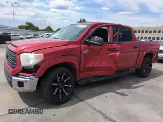 2015 Toyota Tundra Limited z VIN 5TFHY5F19FX429176, wystawiony jako Copart lot #66411005 z przebiegiem 140 499 mil mil oraz Szkoda całkowita • Salvage title. Historia ofert i sprzedaży dostępna na DreamBid. Obrazek 1.