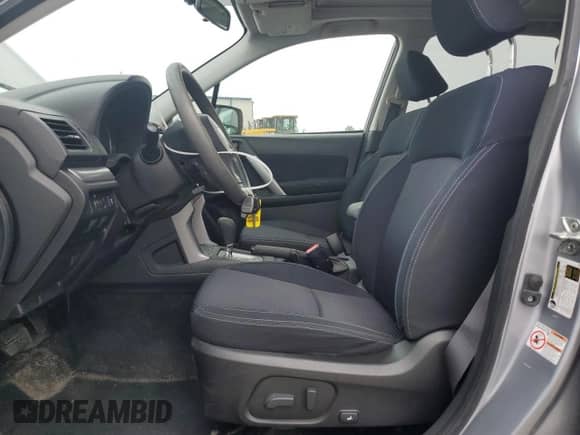 2015 Subaru Forester Premium z VIN JF2SJADCXFH447026, wystawiony jako Copart lot #82338595 z przebiegiem 114 037 mil mil oraz Szkoda całkowita • Salvage title. Historia ofert i sprzedaży dostępna na DreamBid. Obrazek 7.