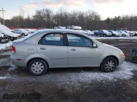 2005 Chevrolet Aveo LT with VIN KL1TG52675B372624, listed as a IAAI auction lot 41313277 with 124,125 mi miles and . Bid and sale history available at DreamBid. Image 12.
