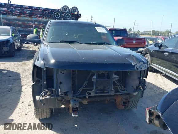2008 Chevrolet Silverado 1500 2LT with VIN 3GCEC13J68G256142, listed as a IAAI auction lot 43359984 with 308,711 mi miles and . Bid and sale history available at DreamBid. Image 13.