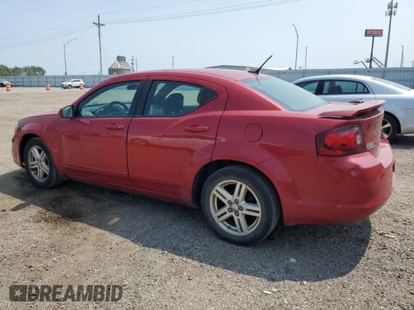 2013 Dodge Avenger SXT z VIN 1C3CDZCG5DN682059, wystawiony jako Copart lot #62111244 z przebiegiem 152 702 mil mil oraz Czysty tytuł • Clean title. Historia ofert i sprzedaży dostępna na DreamBid. Obrazek 2.