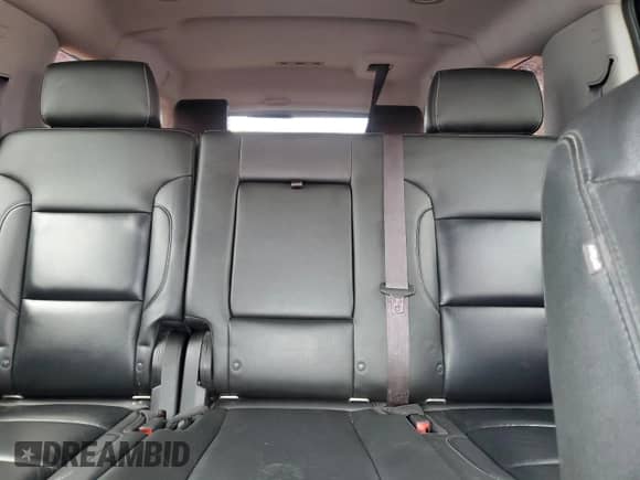 2017 Chevrolet Suburban LT с VIN 1GNSKHKC9HR117678, выставлен на аукционе Copart как лот 67904155 с пробегом 132 517 миль миль и Списание • Salvage title. История ставок и продаж доступна на DreamBid. Изображение 10.