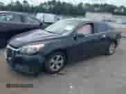 2015 Chevrolet Malibu LS z VIN 1G11A5SL3FF325083, wystawiony jako IAAI lot #42898658 z przebiegiem 201 076 mil mil oraz . Historia ofert i sprzedaży dostępna na DreamBid. Obrazek 2.