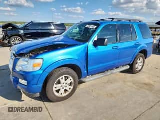 2010 Ford Explorer XLT с VIN 1FMEU6DE1AUA96360, выставлен на аукционе Copart как лот 83951065 с пробегом 186 358 миль миль и Списание • Salvage title. История ставок и продаж доступна на DreamBid. Изображение 1.