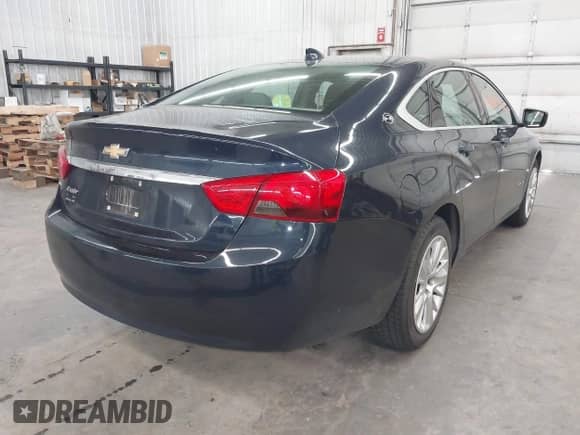 2017 Chevrolet Impala LS z VIN 2G11X5S35H9116082, wystawiony jako IAAI lot #42624056 z przebiegiem 79 469 mil mil oraz . Historia ofert i sprzedaży dostępna na DreamBid. Obrazek 4.