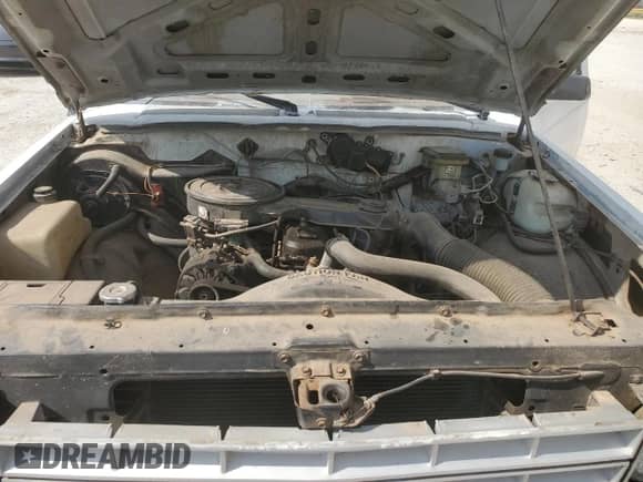 1988 Chevrolet S-10 with VIN 1GCBS14E7J8229857, listed as a Copart auction lot 56943655 with 135,109 mi miles and Clean title. Bid and sale history available at DreamBid. Image 11.