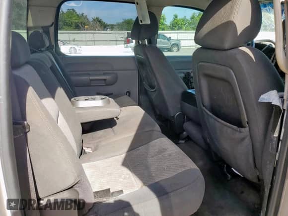 2007 Chevrolet Silverado 1500 Work Truck с VIN 3GCEC13C57G505322, выставлен на аукционе Copart как лот 66937165 с пробегом 232 667 миль миль и Списание • Salvage title. История ставок и продаж доступна на DreamBid. Изображение 10.