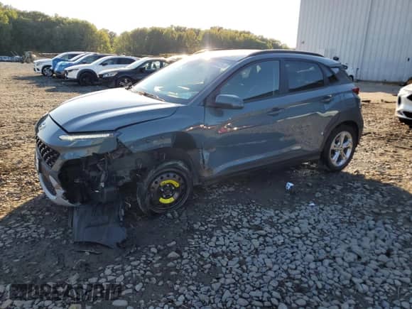 2022 Hyundai Kona SEL с VIN KM8K6CAB9NU819755, выставлен на аукционе Copart как лот 80988425 с пробегом 64 471 миль миль и Списание • Salvage title. История ставок и продаж доступна на DreamBid. Изображение 1.