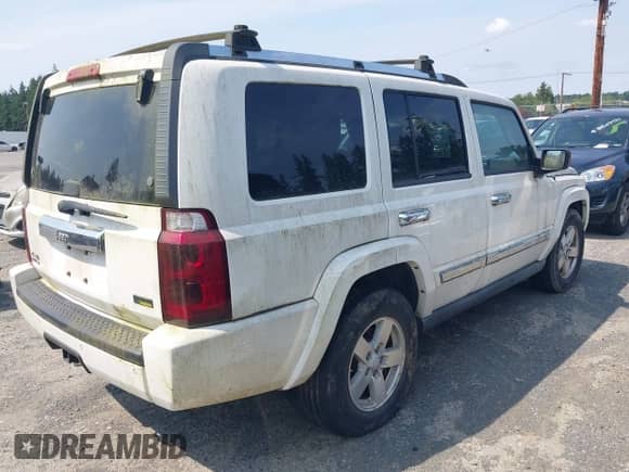 2007 Jeep Commander Limited with VIN 1J8HG58P07C573415, listed as a IAAI auction lot 42570026 with 261,335 mi miles and . Bid and sale history available at DreamBid. Image 4.