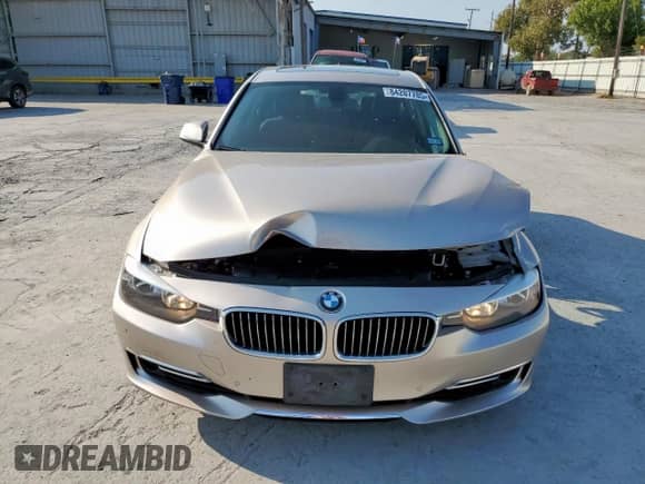 2014 BMW 3 Series 328i с VIN WBA3A5C59EP602860, выставлен на аукционе Copart как лот 84287785 с пробегом 72 036 миль миль и Списание • Salvage title. История ставок и продаж доступна на DreamBid. Изображение 5.