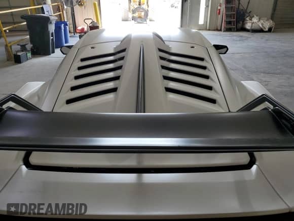 2023 Lamborghini Huracan with VIN ZHWUA6ZX2PLA25552, listed as a Copart auction lot 60155094 with 1,142 mi miles and Salvage title. Bid and sale history available at DreamBid. Image 10.
