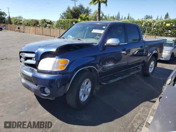 2004 Toyota Tundra SR5 z VIN 5TBET341X4S443964, wystawiony jako Copart lot #69156295 z przebiegiem 186 353 mil mil oraz Szkoda całkowita • Salvage title. Historia ofert i sprzedaży dostępna na DreamBid. Obrazek 1.