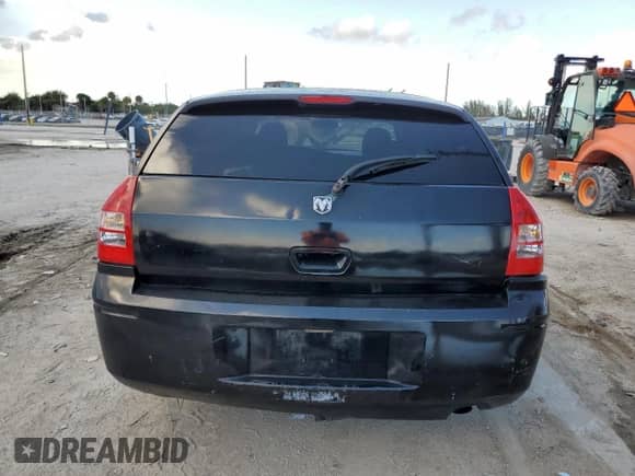 2005 Dodge Magnum SE with VIN 2D4FV48V55H692409, listed as a Copart auction lot 55905624 with 221,676 mi miles and Salvage title. Bid and sale history available at DreamBid. Image 6.