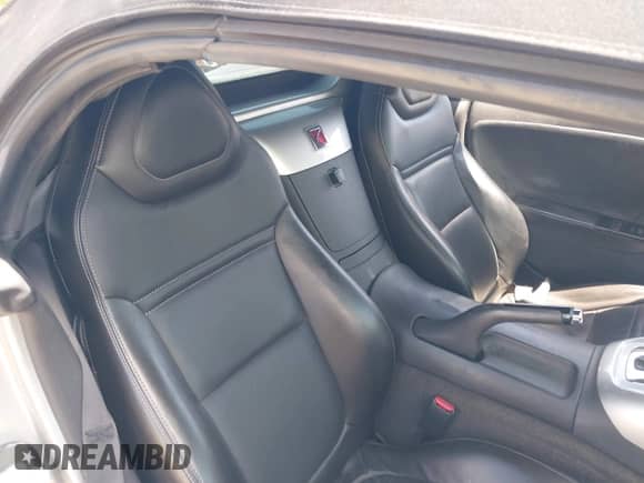 2008 Saturn Sky with VIN 1G8MC35BX8Y128872, listed as a IAAI auction lot 42152153 with 62,022 mi miles and . Bid and sale history available at DreamBid. Image 8.