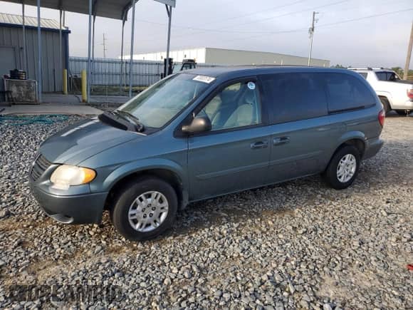 2005 Dodge Caravan SE с VIN 2D4GP24R25R215622, выставлен на аукционе Copart как лот 72033174 с пробегом Не указан миль и Списание • Salvage title. История ставок и продаж доступна на DreamBid. Изображение 1.