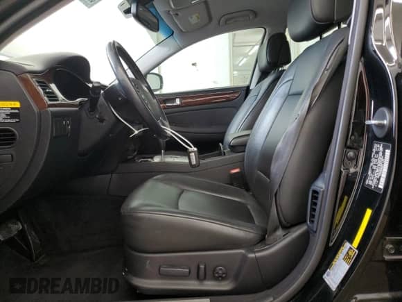 2010 Hyundai Genesis с VIN KMHGC4DE2AU074853, выставлен на аукционе Copart как лот 62581965 с пробегом 97 480 миль миль и Списание • Salvage title. История ставок и продаж доступна на DreamBid. Изображение 7.