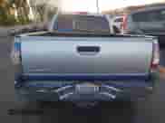 2013 Toyota Tacoma PreRunner z VIN 5TFTX4GN8DX023413, wystawiony jako IAAI lot #43116107 z przebiegiem 222 636 mil mil oraz . Historia ofert i sprzedaży dostępna na DreamBid. Obrazek 17.