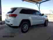 2018 Jeep Grand Cherokee Laredo z VIN 1C4RJEAG7JC480700, wystawiony jako Copart lot #56788835 z przebiegiem Nie podano mil oraz Szkoda całkowita • Salvage title. Historia ofert i sprzedaży dostępna na DreamBid. Obrazek 3.