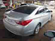 2013 Hyundai Sonata GLS with VIN 5NPEB4AC9DH731647, listed as a IAAI auction lot 43401285 with 119,476 mi miles and . Bid and sale history available at DreamBid. Image 4.